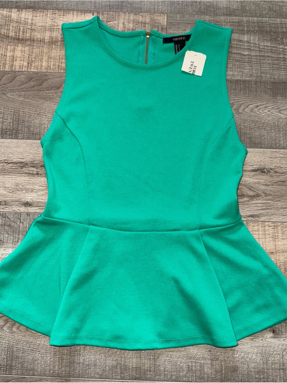 Forever 21 Green Peplum Sleeveless Top size small NWT